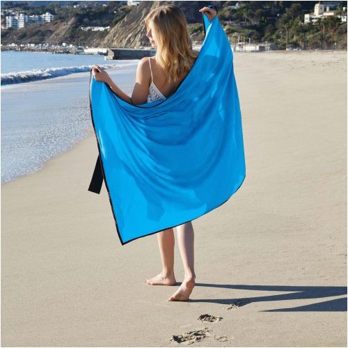 sand repellent beach blanket