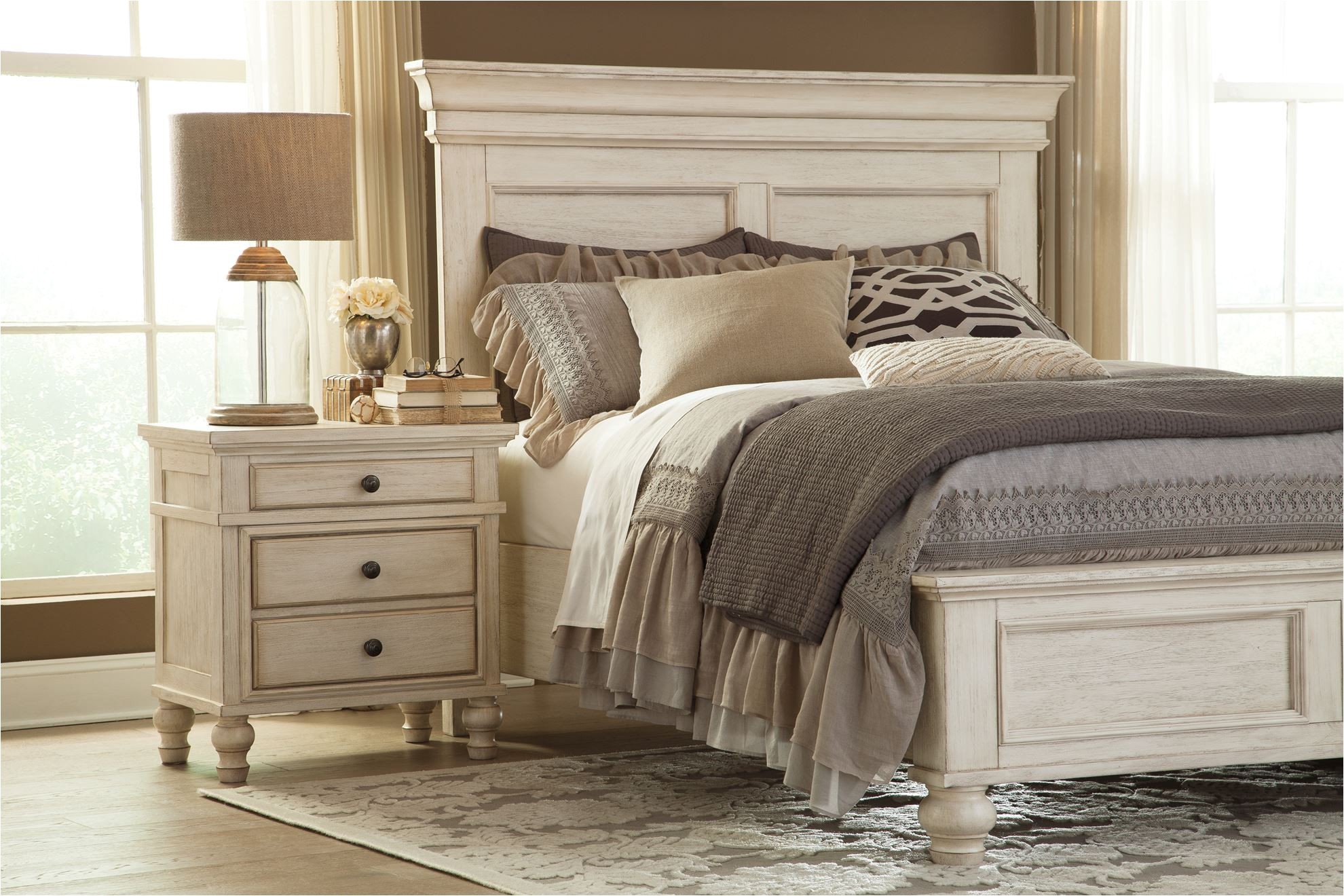 Marsilona Queen Panel Bed, Elegant and Stylish | AdinaPorter