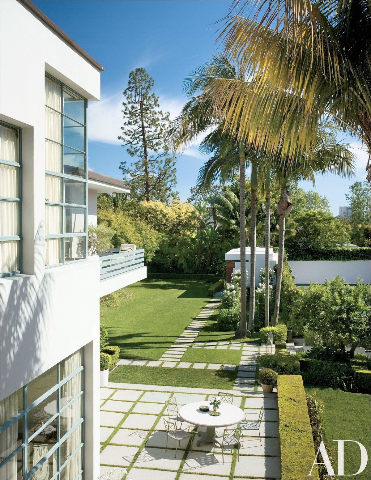 the los angeles based firm inner gardens was responsible for the renovation of the house s landscaping