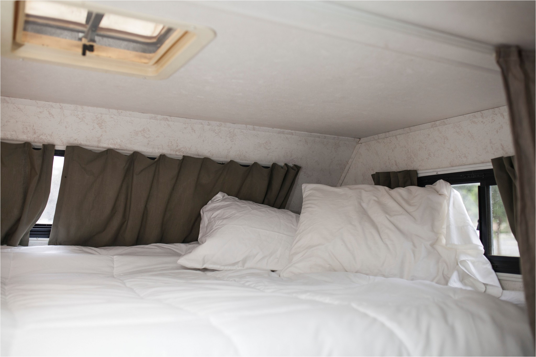 overhead bunk mattress size rv